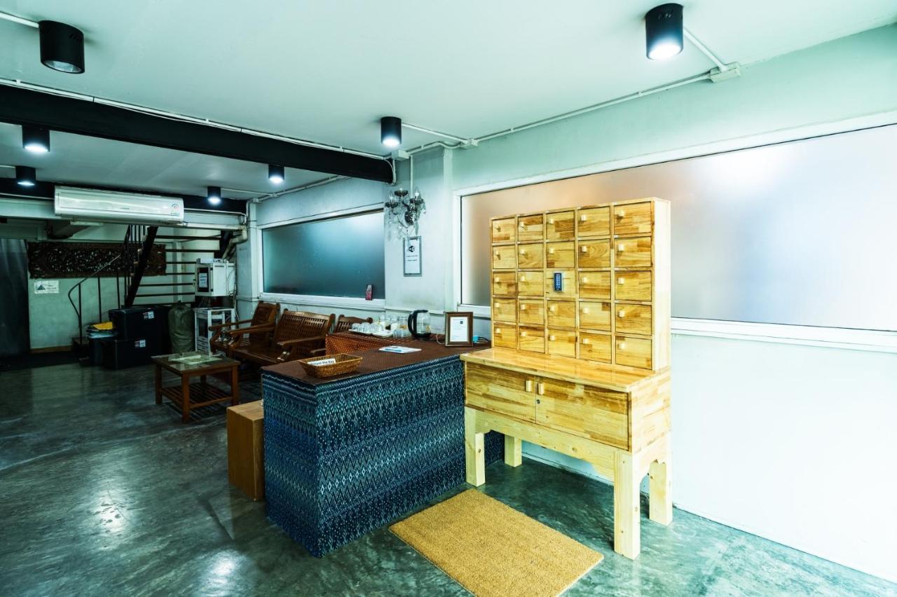 Go Inn Khaosan Road โกอินน์ ตรอกข้าวสาร Bangkok Extérieur photo